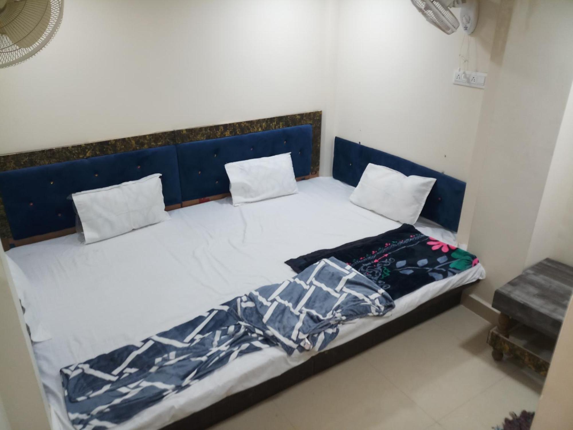 Hotel Blue Tower Inn Ujjain Exterior foto